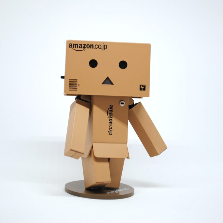 Amazonキャラクター人形