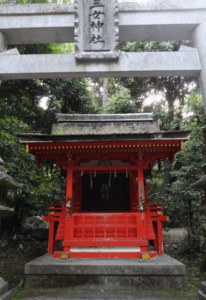 石清水八幡宮参道の三女神社を撮影した写真