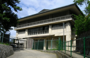 京都市立吉ヶ丘高等学校を撮影した写真