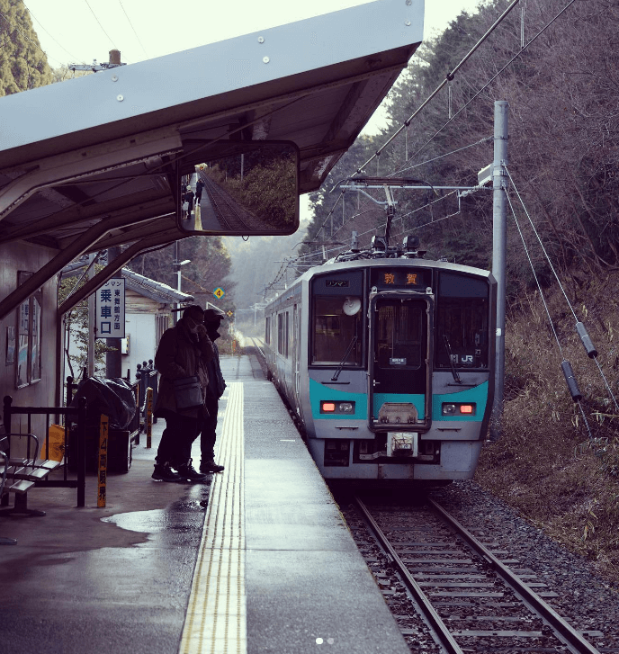 福井県小浜線の青郷駅（あおのごうえき）を撮影した写真